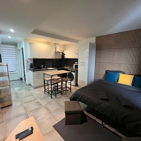 Studio Confortable Avec Balcon Villeneuve-sur-Lot Kültér fotó
