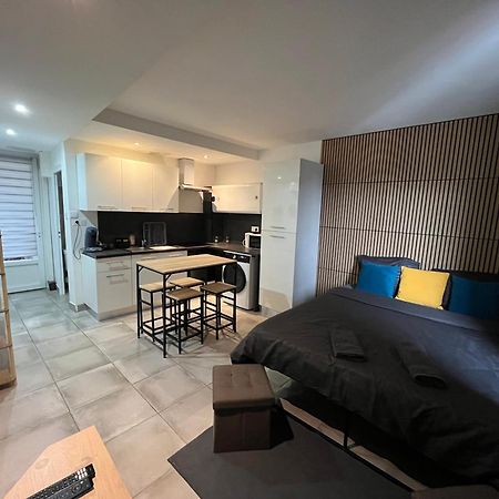 Studio Confortable Avec Balcon Villeneuve-sur-Lot Kültér fotó